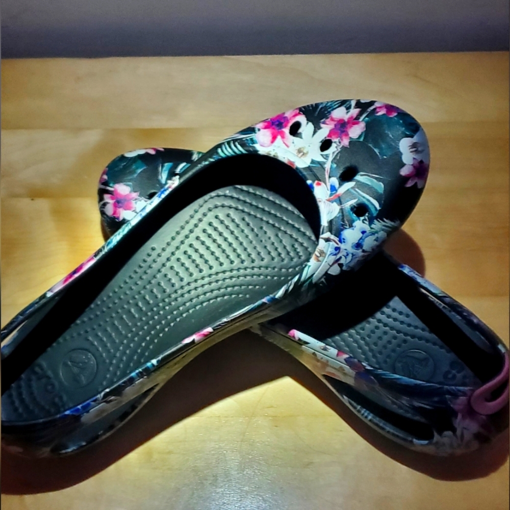 Crocs dress shoe flats